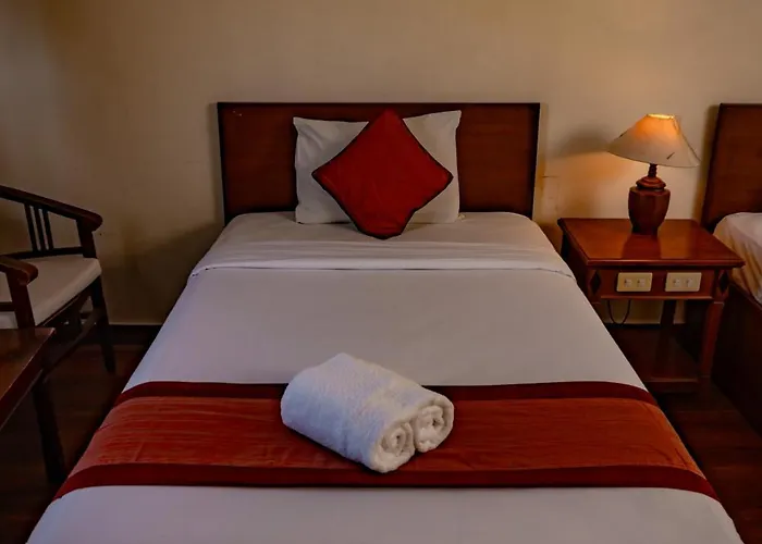Puri Dibia & Hotel 2*